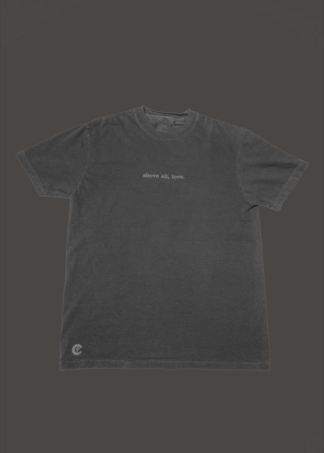 The Everyday T-shirt in charcoal grey